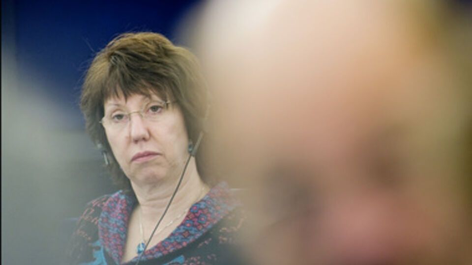 Эштон потрясена пытками