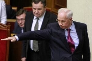 СМИ: Азаров в Австрии надолго