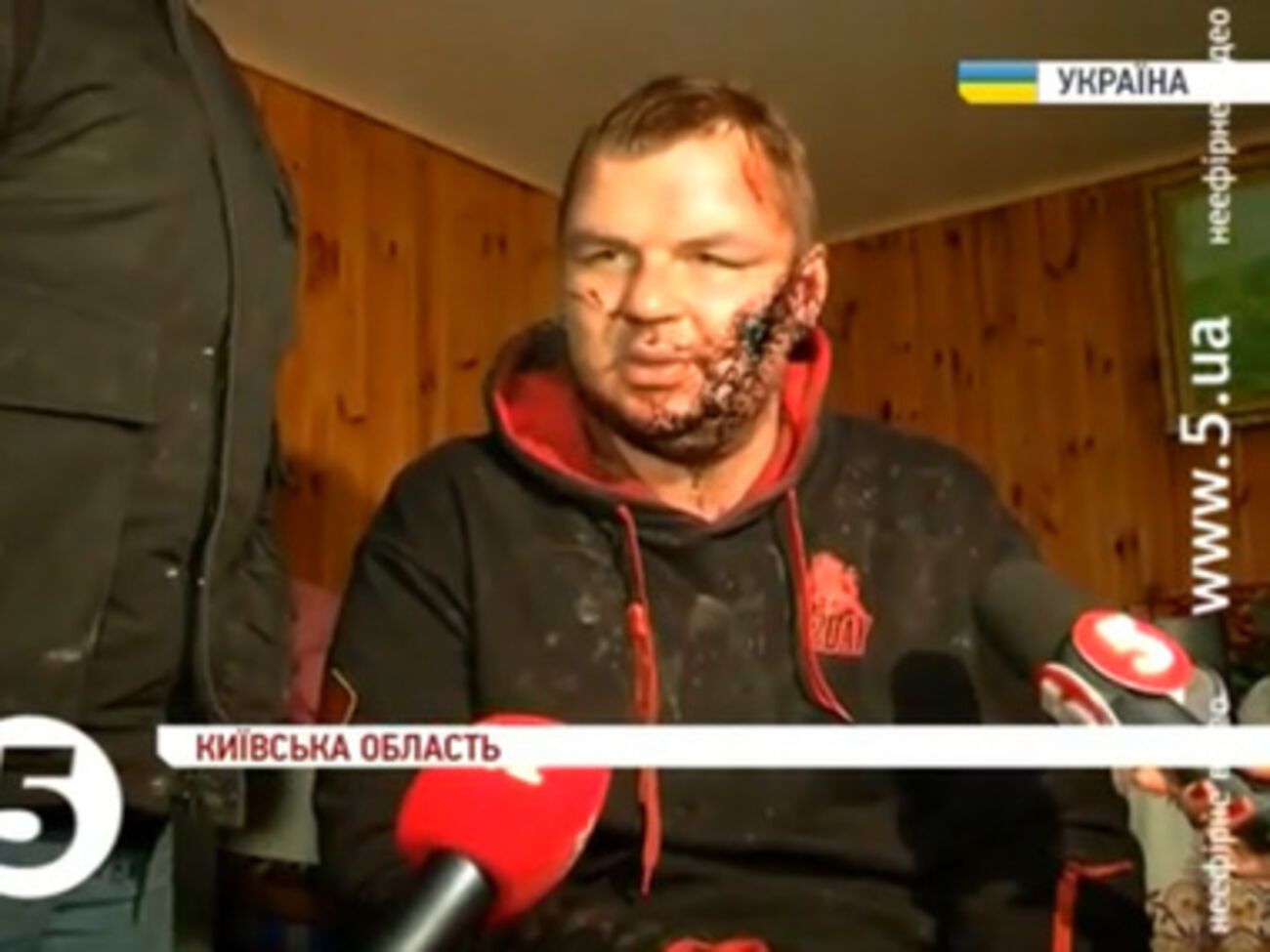 Булатова "сторожит" милиция