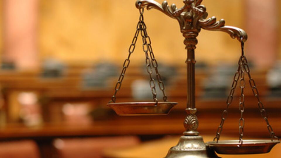 Оппозиция требует освобождения активистов