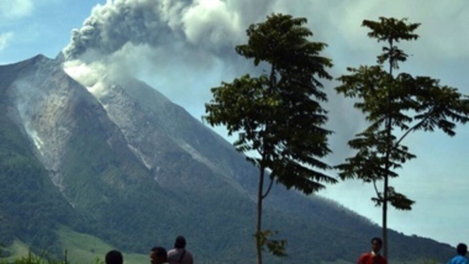 Вулкан Синабунг