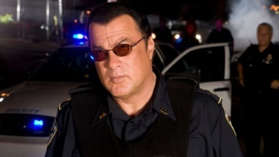 Стивену Сигалу 61 год