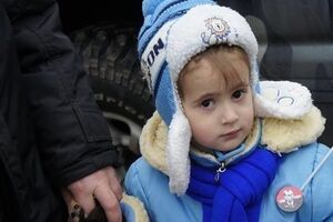 "Беркут" не пустил прихожан на молитву у "Межигорья". Фоторепортаж