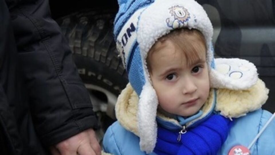 "Беркут" не пустил прихожан на молитву у "Межигорья". Фоторепортаж