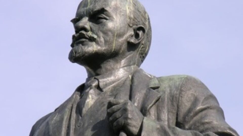 Памятник был установлен полувека назад