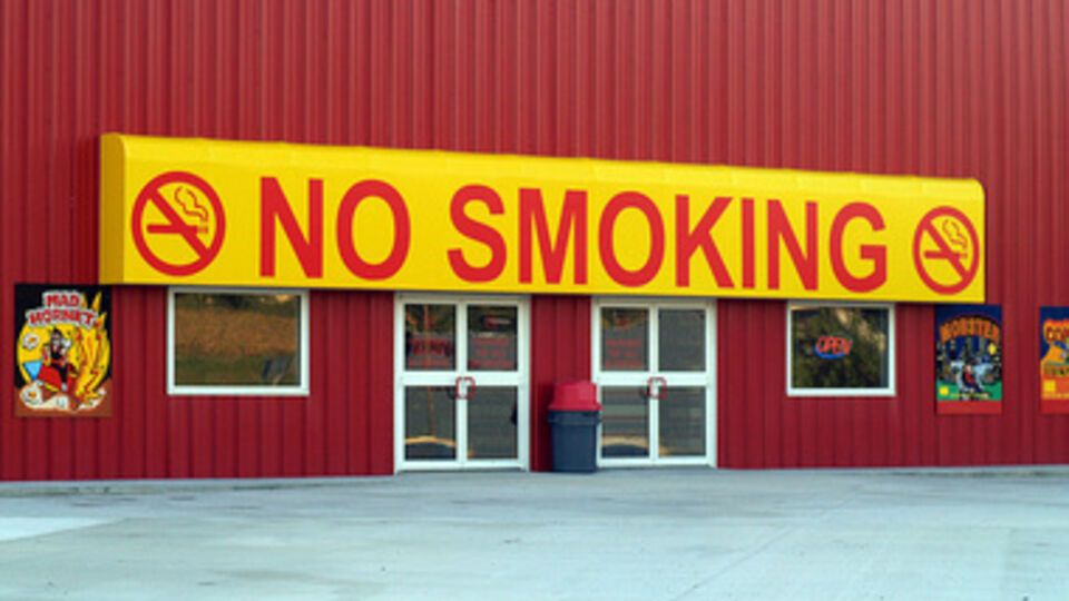 В США запрет на курение спас до 8 млн жизней