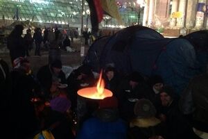Комендант Евромайдана: Мы закупаем теплые одеяла, готовимся к холодам
