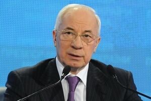 Азаров призвал Кабмин к активной работе