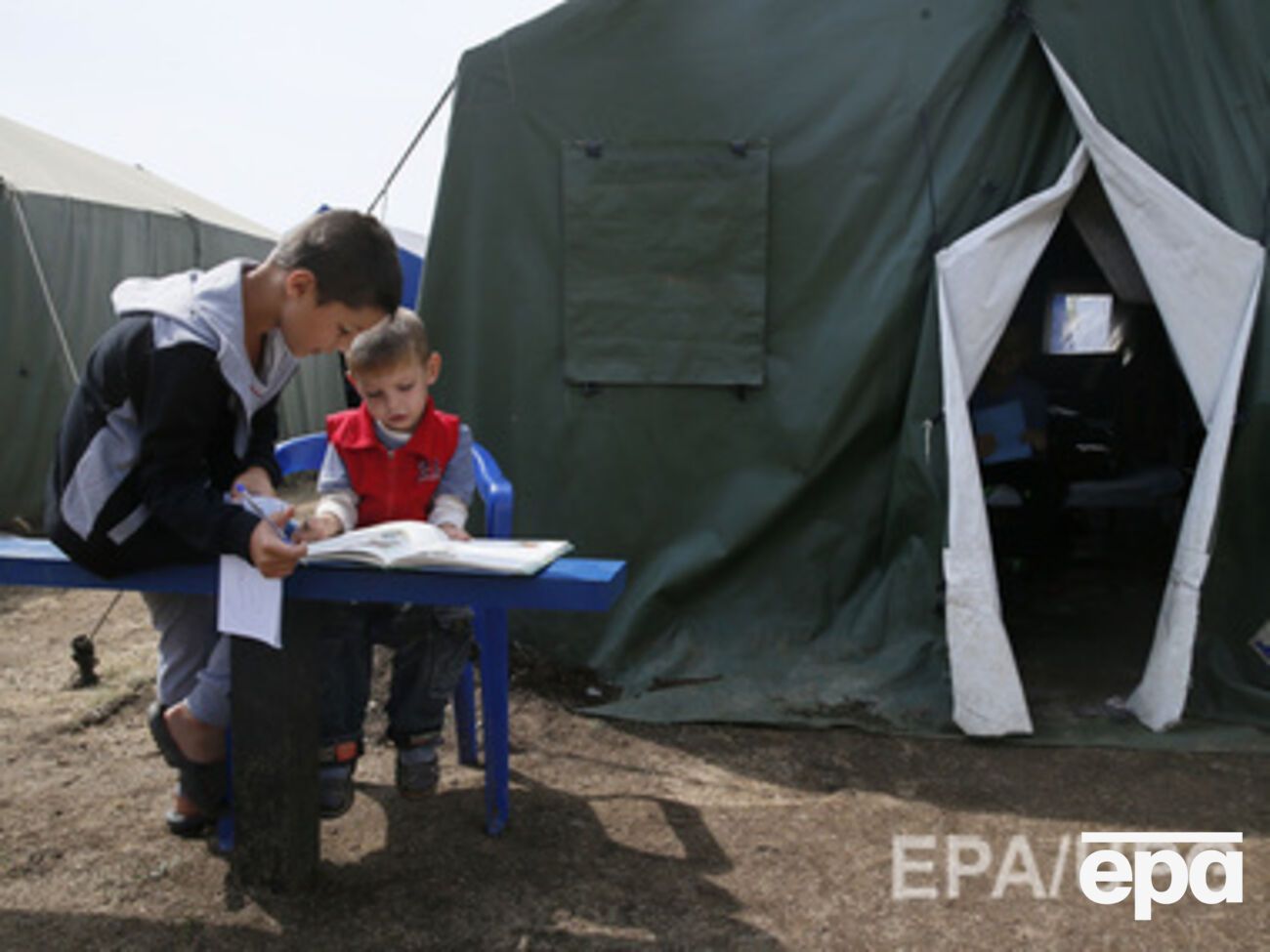 В Литву отправятся 15 детей