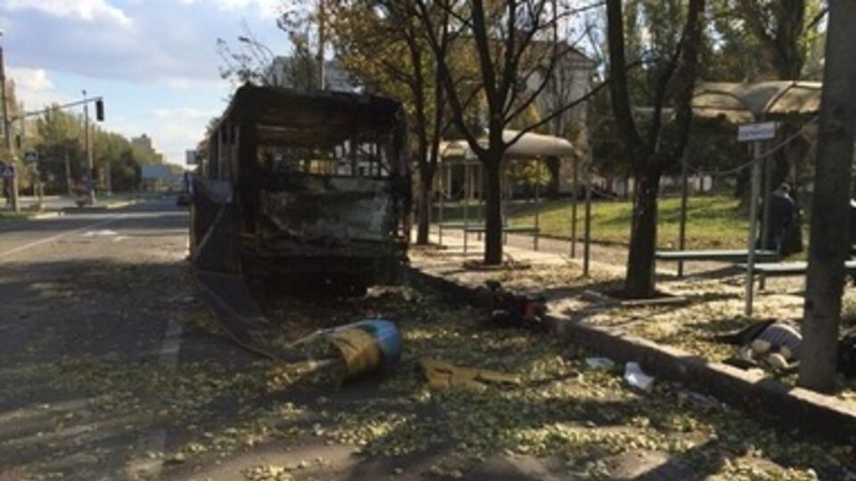 Cнаряд попал в маршрутное такси №17