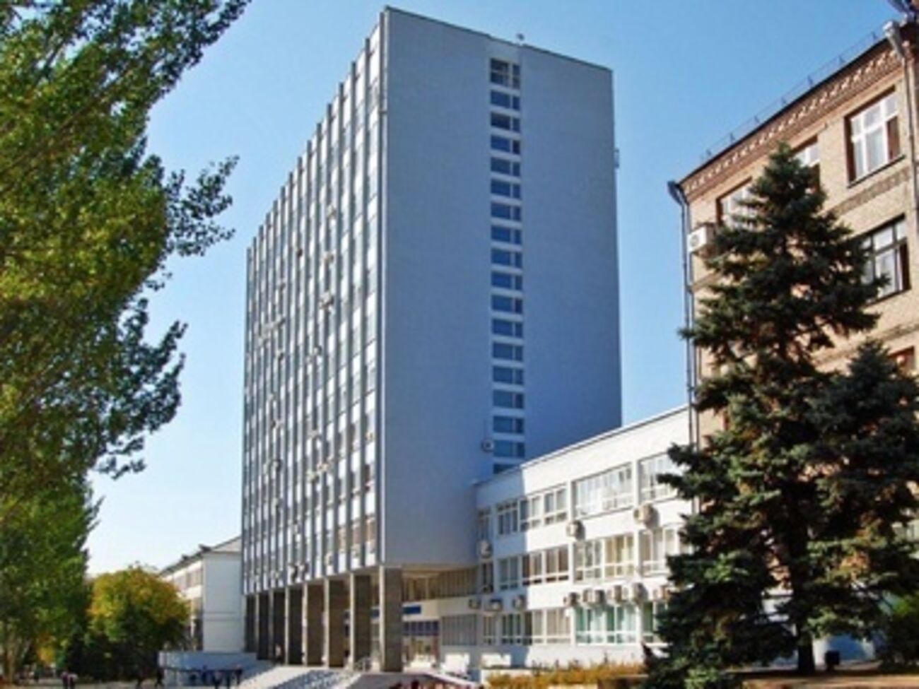 О приказе Министерства образования и науки о переводе ДонНУ в Винницу деканы не сказали ни студентам, ни преподавателям
