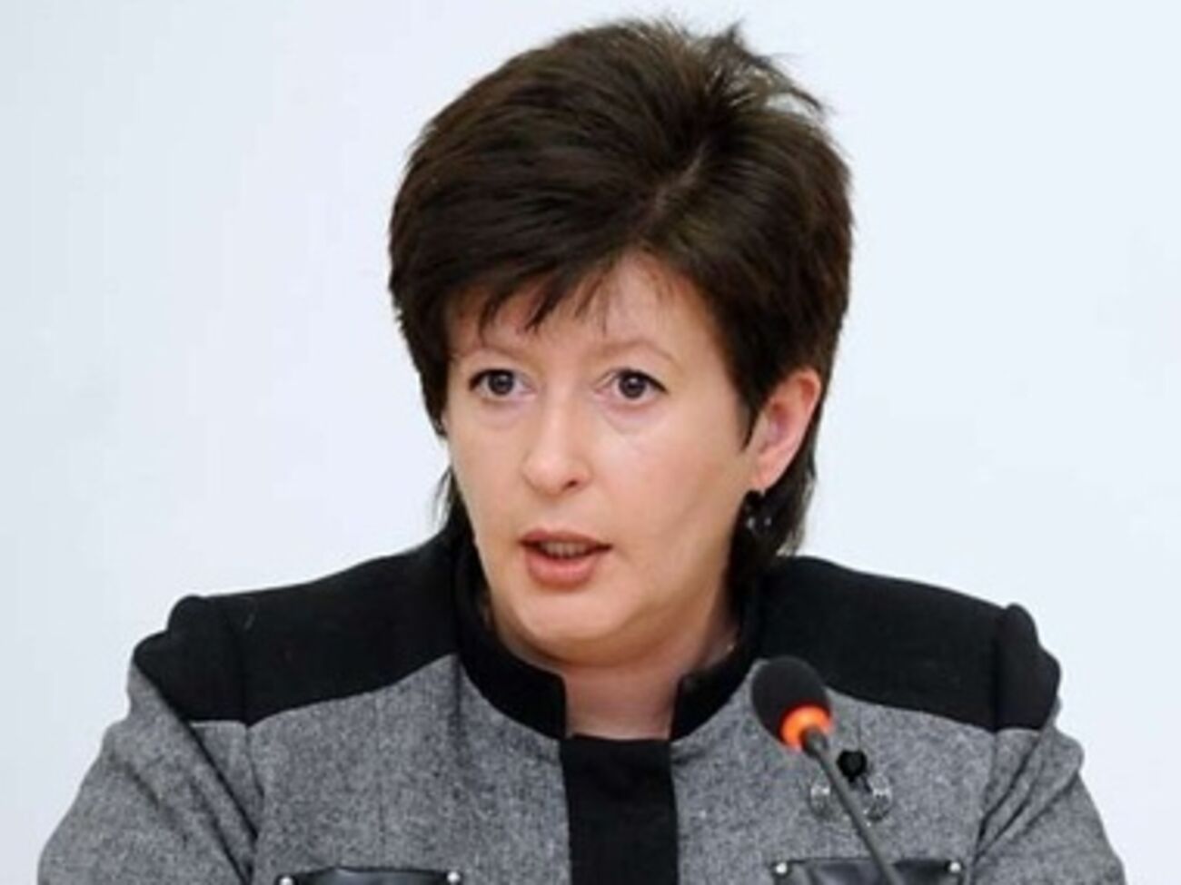 Лутковская попросит КС проверить, соответствует ли Конституции закон о люстрации