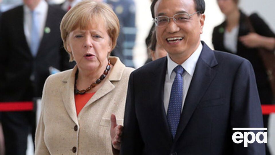 Меркель ведет переговоры с Китаем