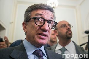 По данным журналистов, для Сергея Таруты решение о увольнении было неожиданностью