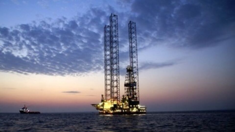 "Черноморнефтегаз" принадлежит "Нафтагазу Украины" и является государственной собственностью