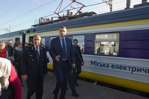Себестоимость проезда на городской электричке --- 9 гривень, заявил Кличко