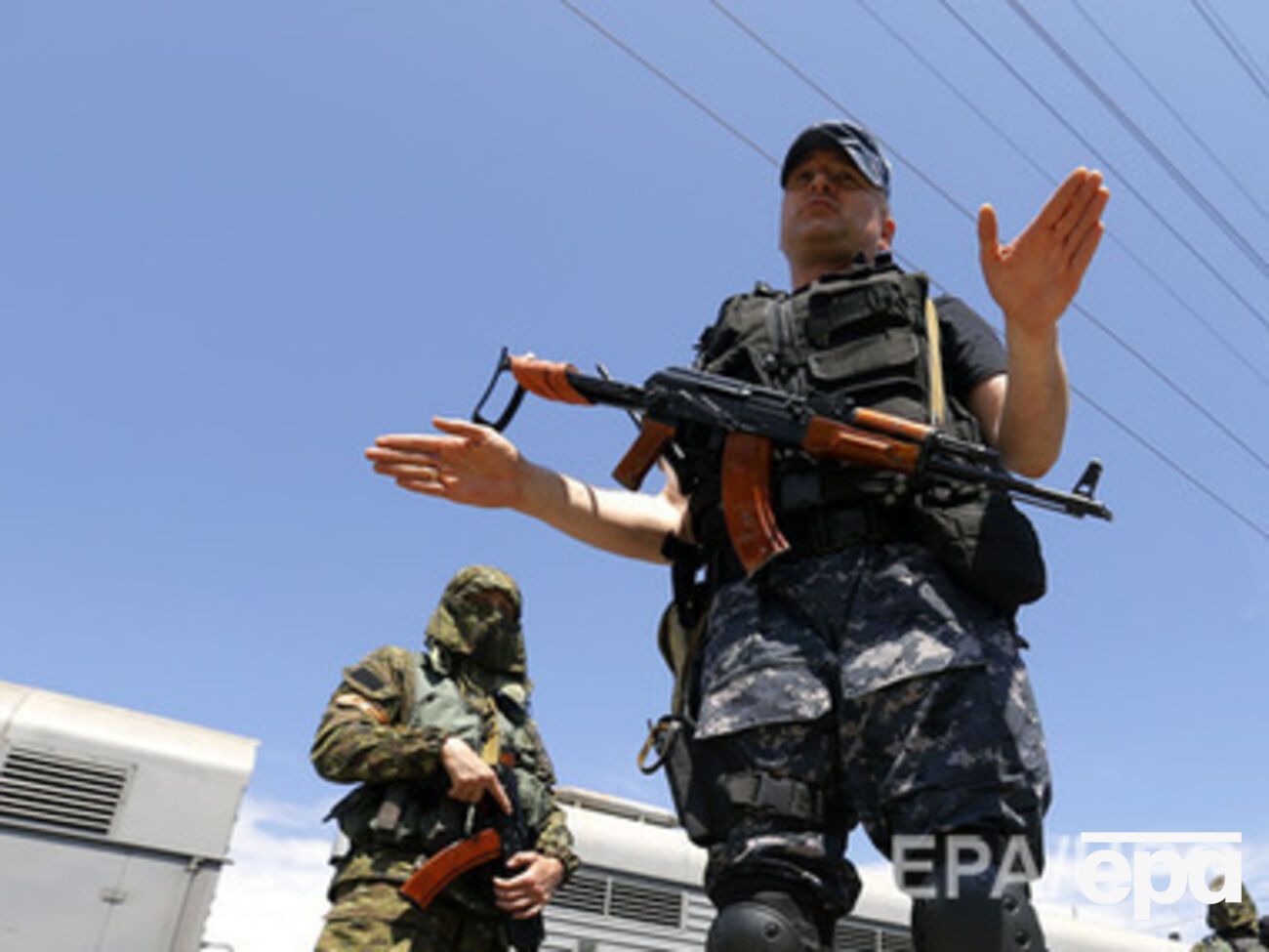 Террористам не удается захватить донецкий аэропорт