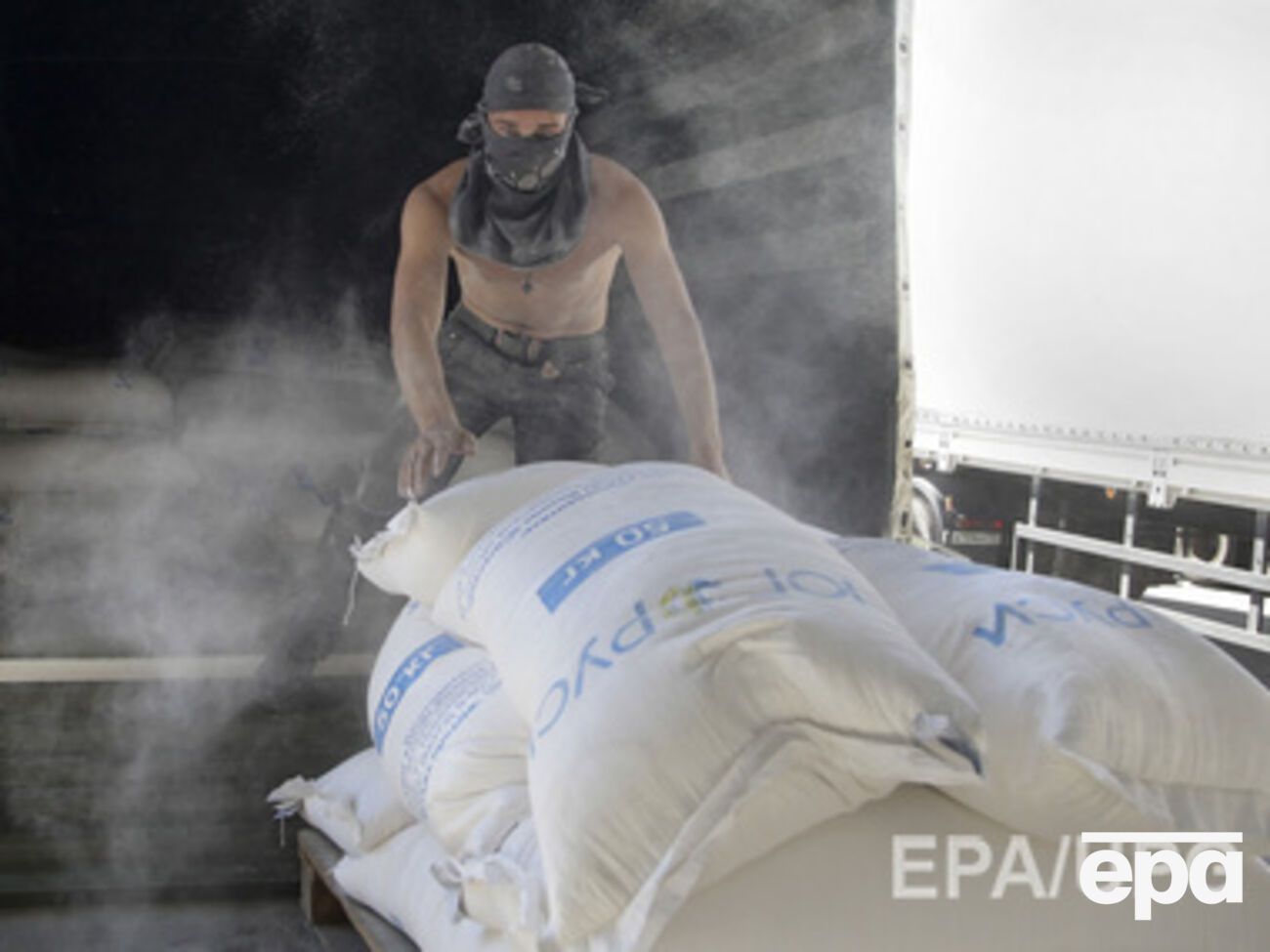 Террористы зарабатывают на гуманитарной помощи