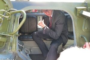 Арсений Яценюк: За 10 тысяч гривен продавали то, что сегодня стоит миллион двести тысяч