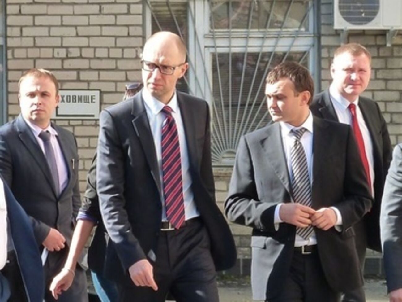 Арсений Яценюк: Правительство поможет всем областям