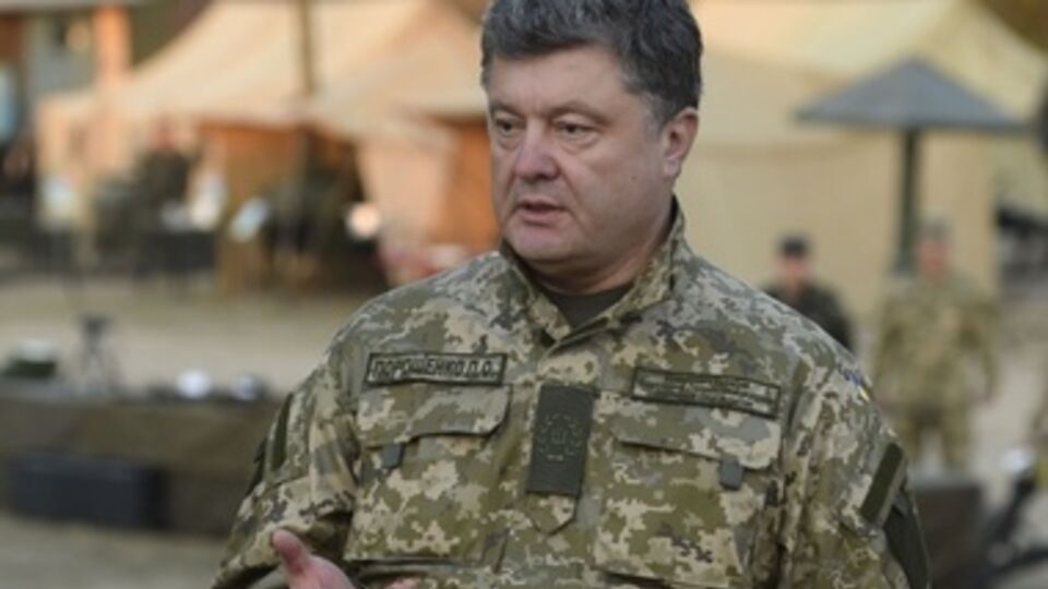 Порошенко пообещал Харьковской области компенсацию за переселенцев