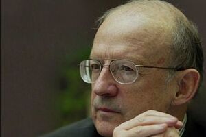 Андрей Пионтковский: "Путин вполне может потерять президентское кресло, если в ближайшие месяцы будут использованы все экономические и политические рычаги, которые находятся в распоряжении Запада"