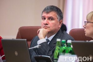 Аваков раскритиковал засилье политрекламы на ТВ