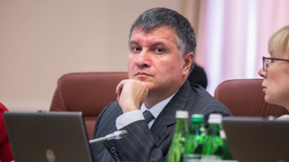 Аваков раскритиковал засилье политрекламы на ТВ