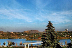 Утром в городе были слышны взрывы, днем стрельба стихла