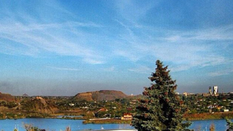 Утром в городе были слышны взрывы, днем стрельба стихла