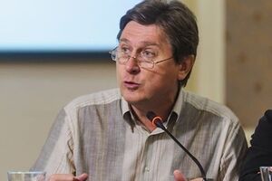 Владимир Фесенко: В Украине кричат, что сливают Донбасс, в России – что сливают Новороссию. Истина посередине: никто никого не сливает