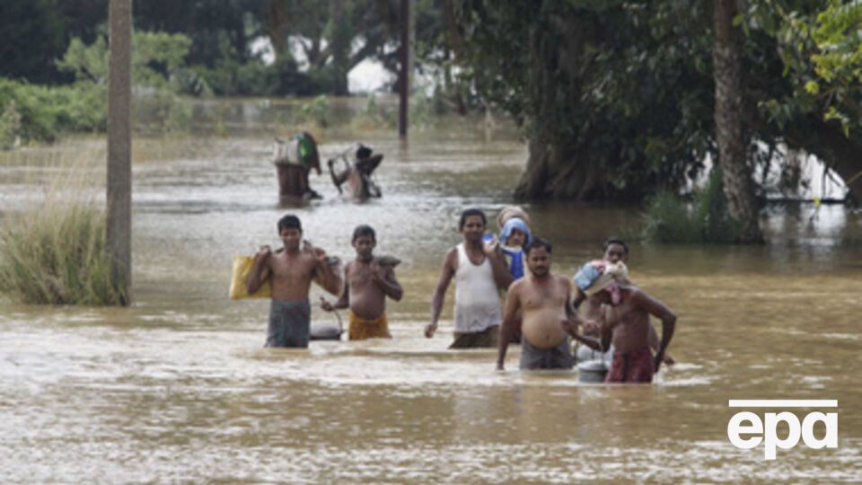 На Индию обрушился циклон