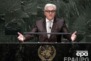 Штайнмайер заявил, что мир недооценил угрозу вируса Эбола