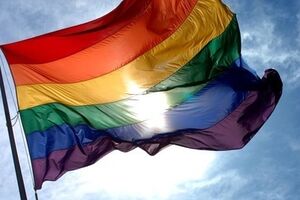 Позднее четверых задержанных отпустили