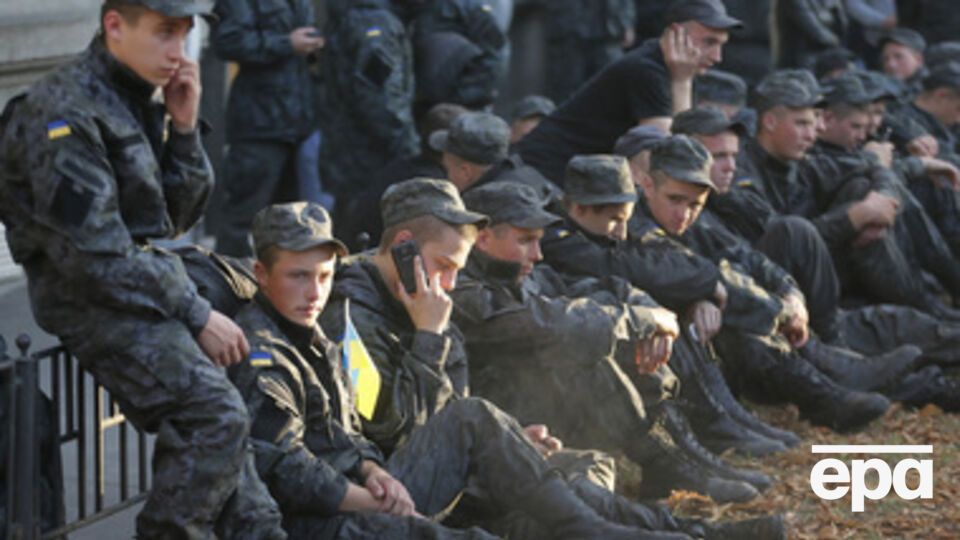 Парубий раскритиковал бойцов Нацгвардии, требующих демобилизации