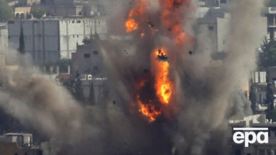 Боевики захватили два военных лагеря