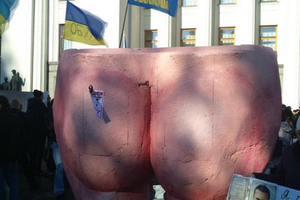 Протестующие под Радой требуют принятия антикоррупционных законов. Фоторепортаж