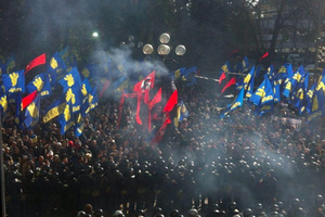 Под Верховной Радой начались столкновения