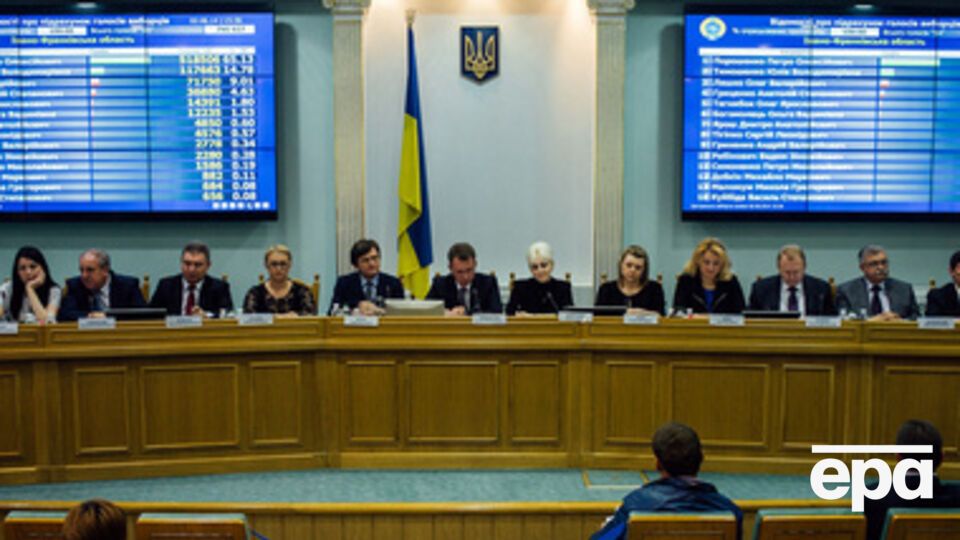 ЦИК зарегистрировала на сегодняшнем заседании 53 наблюдателя