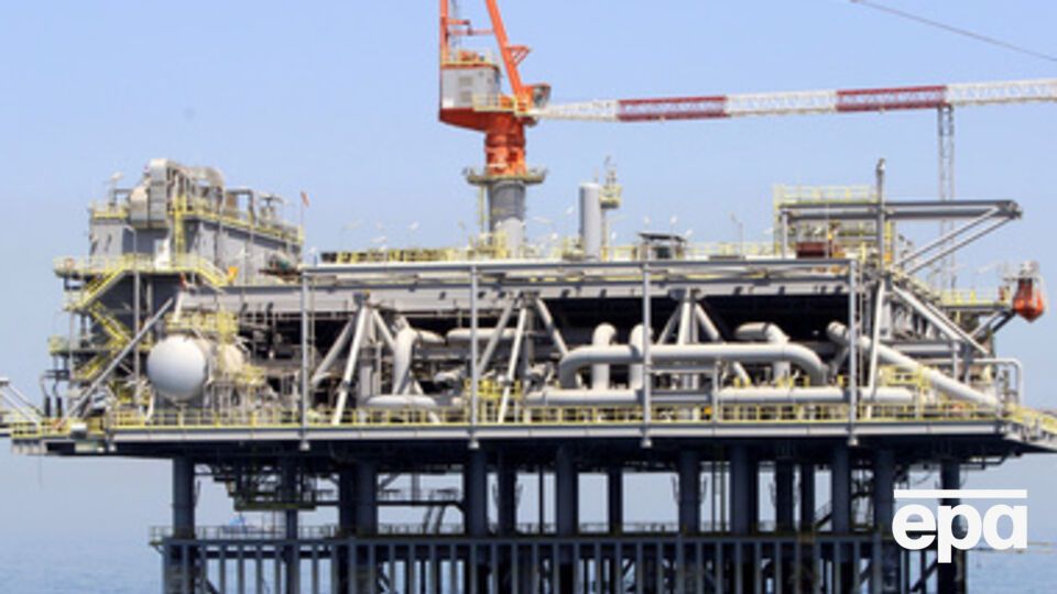 Цены на нефть марки Brent побили очередной антирекорд падения на Лондонской бирже, обвалившись ниже отметки $87 долларов за баррель