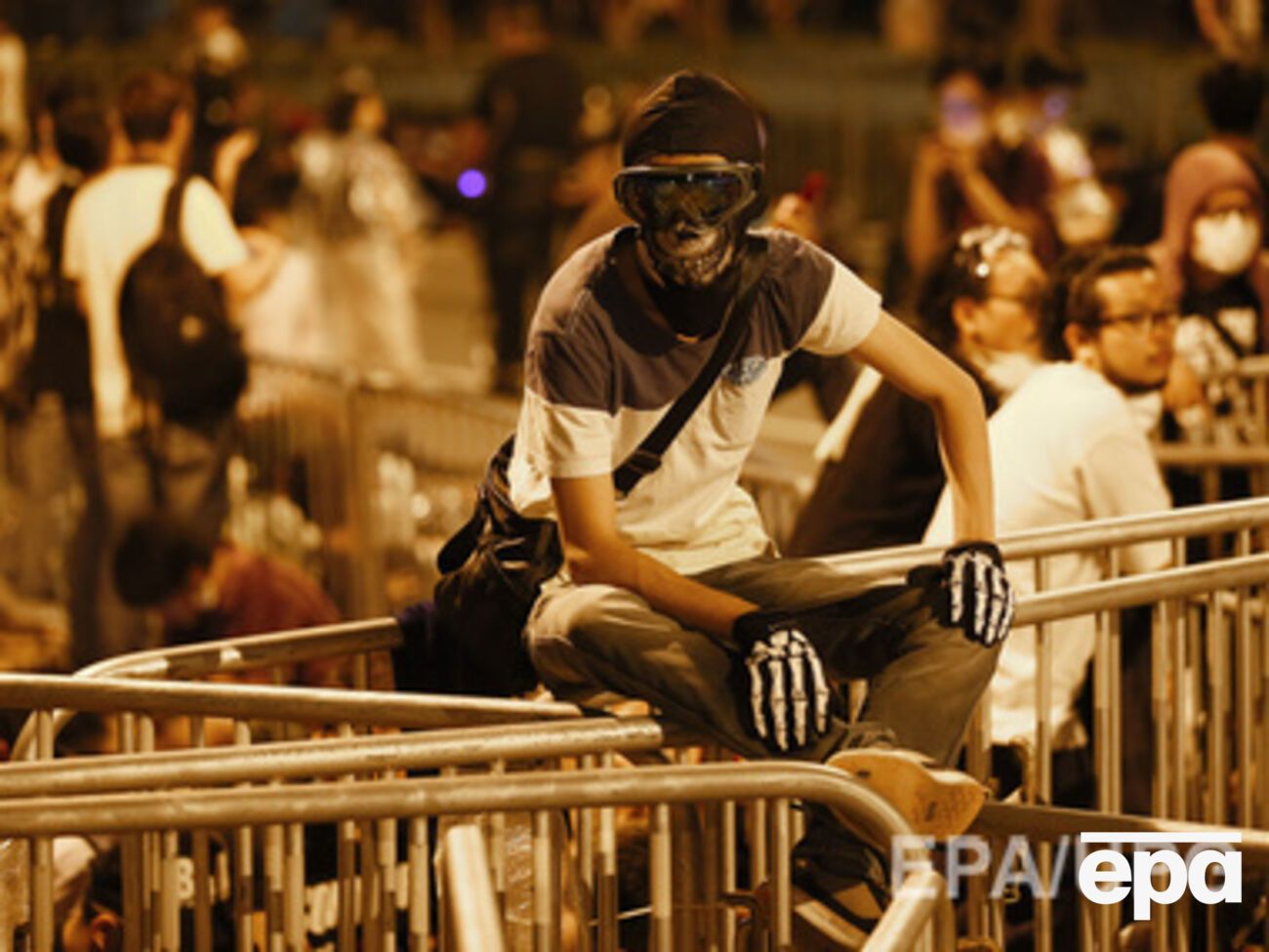 В Гонконге продолжаются активные протесты