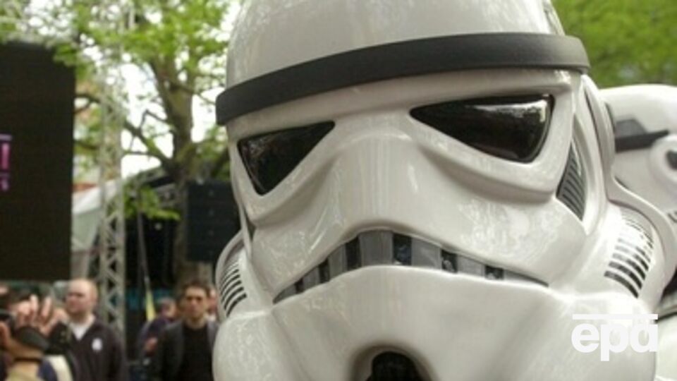 СМИ: Съемочную группу "Звездных войн 7" эвакуировали из-за повара