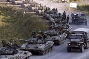 Россия продолжает стягивать войска в Крым