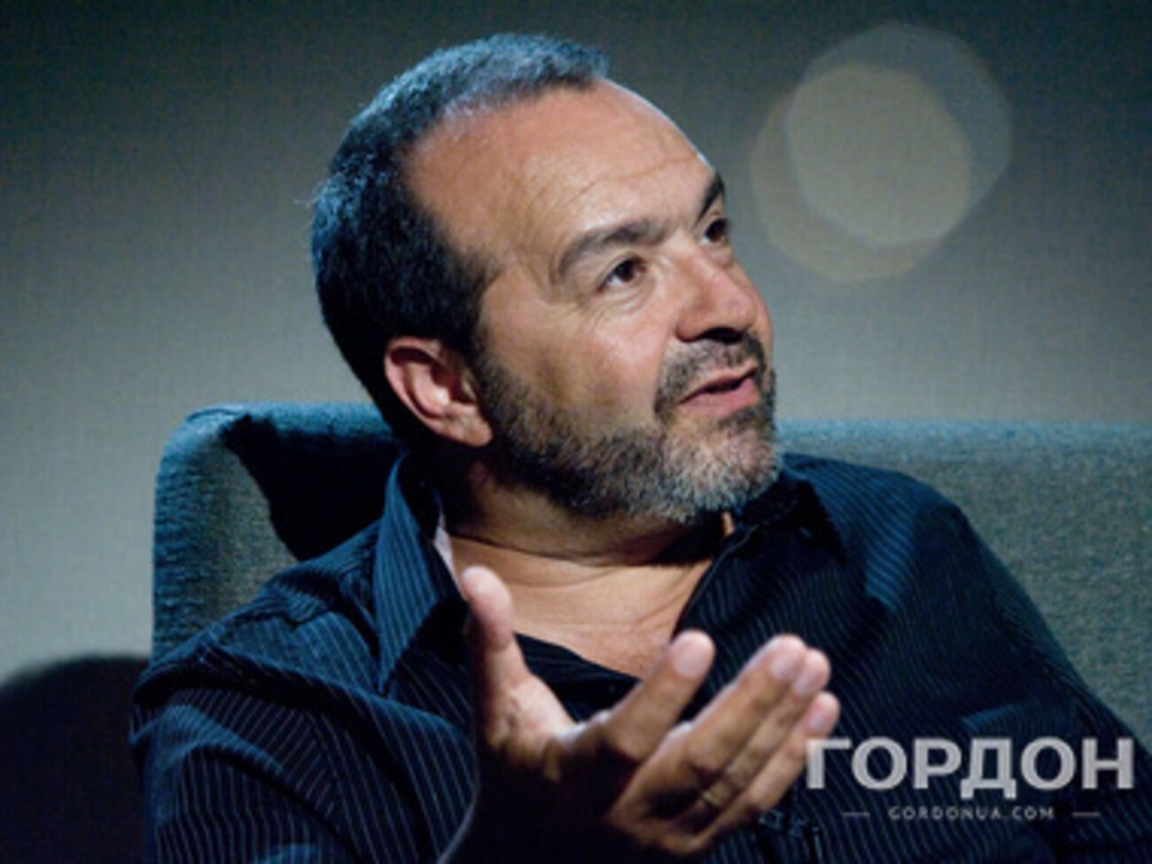 Сначала хотели добром, но добром не получилось, и вежливые испанские человечки герцога Альбы перешли к активной фазе убеждения