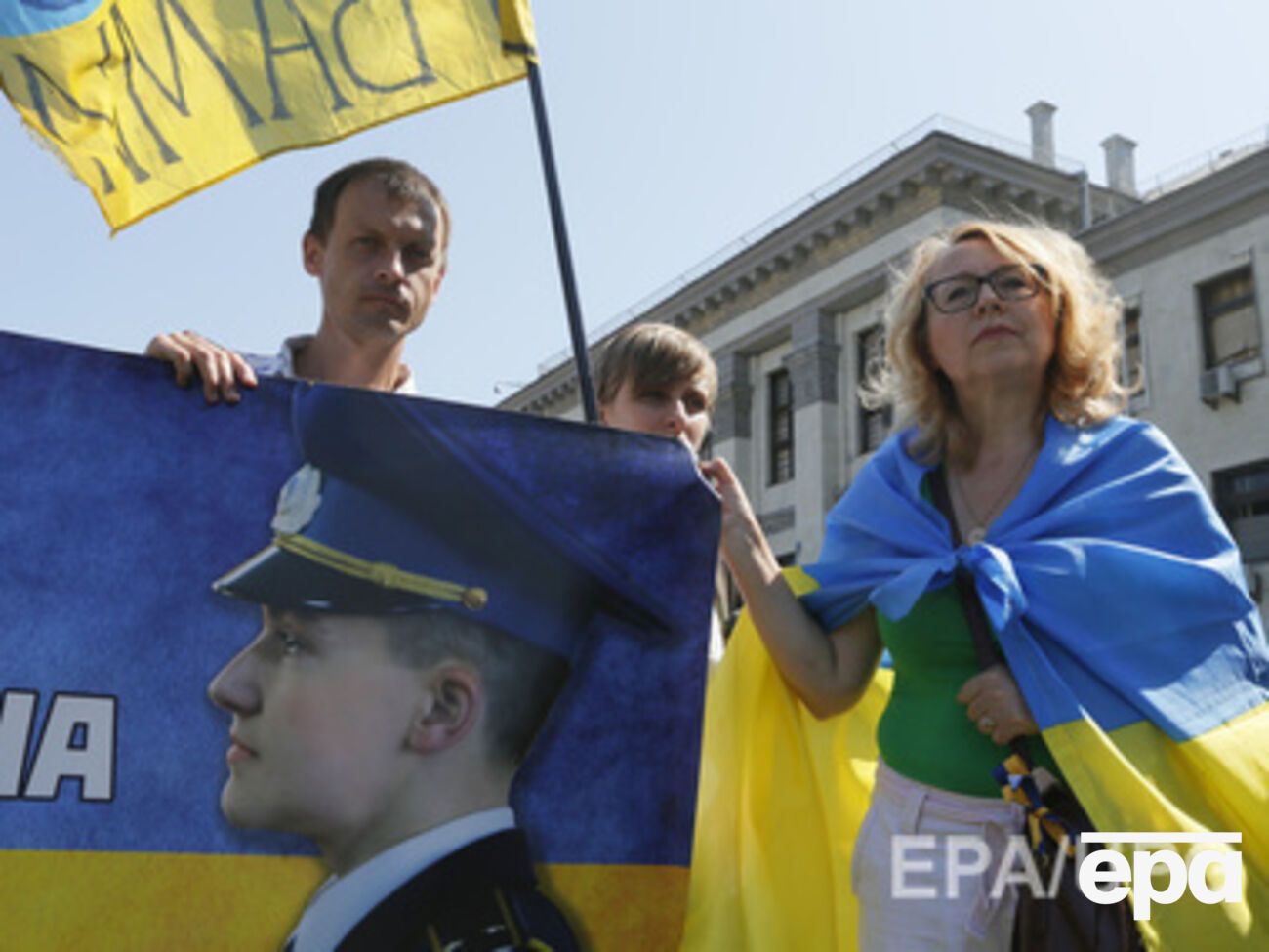 Савченко незаконно удерживают в России