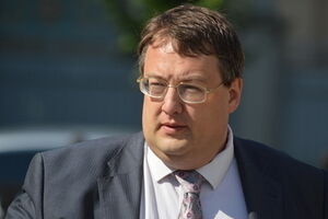 Геращенко: Границу контролируют исключительно русские войска --- не "ДНР" и даже не наемники