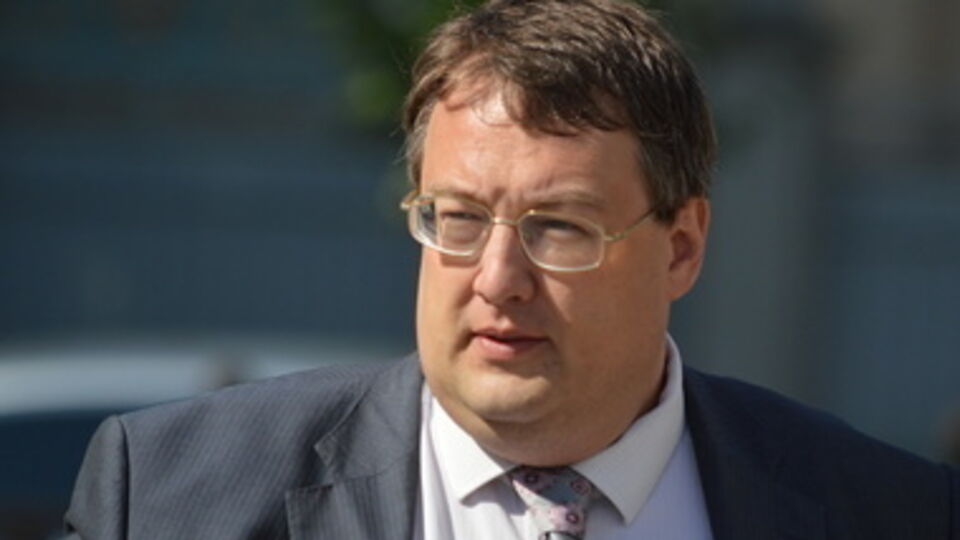 Геращенко: Границу контролируют исключительно русские войска --- не "ДНР" и даже не наемники