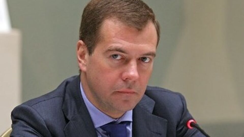 Медведев сказал, что ему очень грустно от слов Обамы