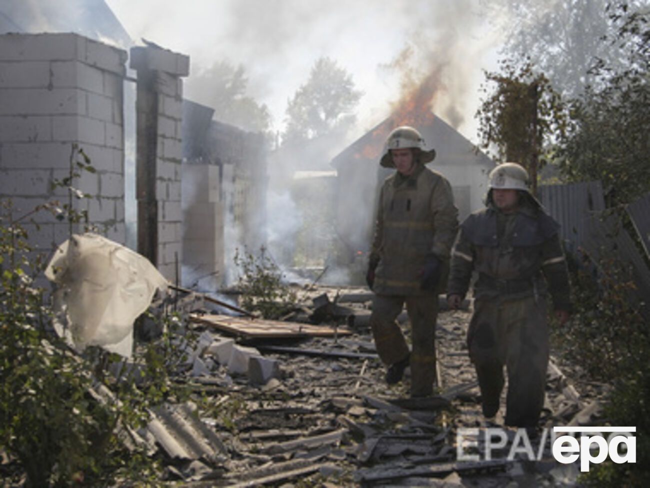 Перемирие на Донбассе постоянно нарушается