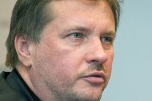 Лавров в Париже выглядел напуганно, считает Чорновил